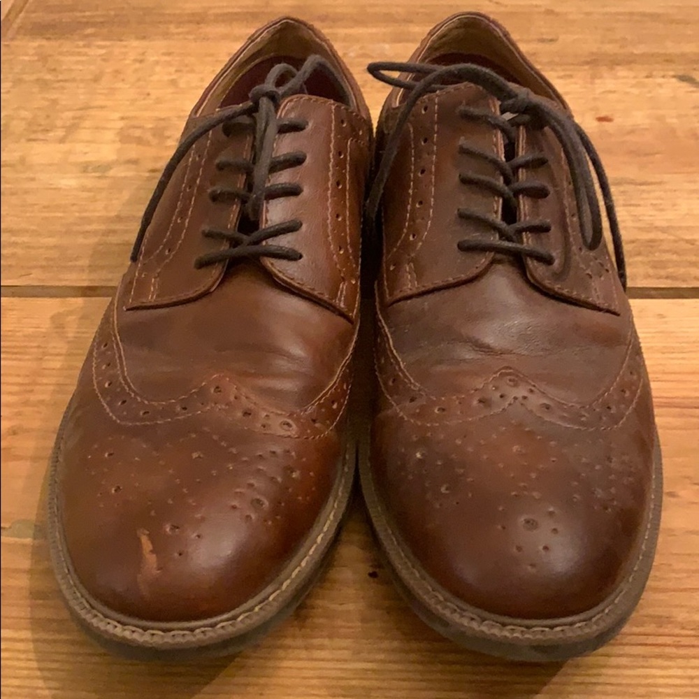 Men’s dress shoes